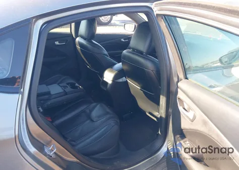 2013 Dodge Dart Limited z USA, uszkodzony, nr VIN 1C3CDFCA7DD178872